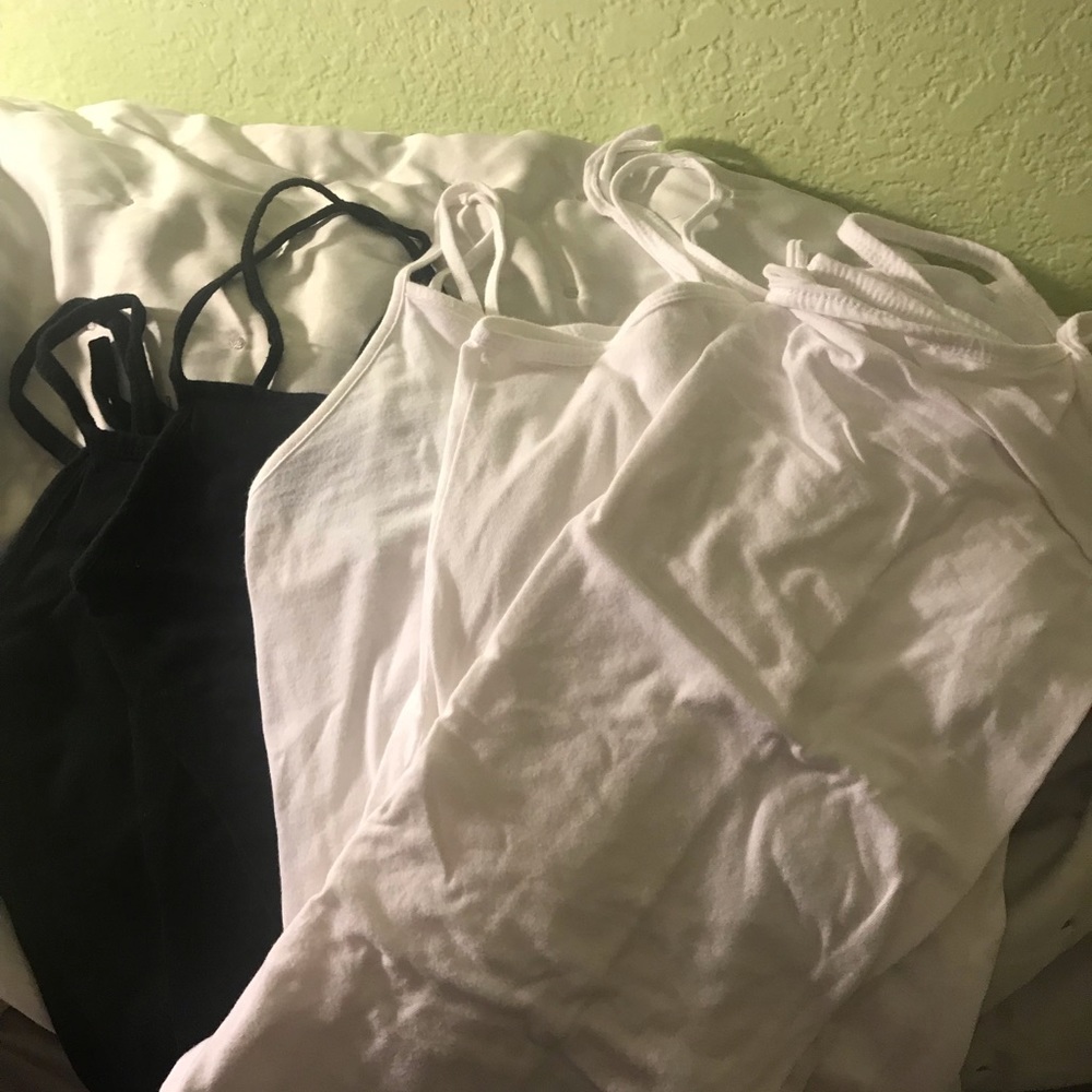 Bundle of 5 tank tops